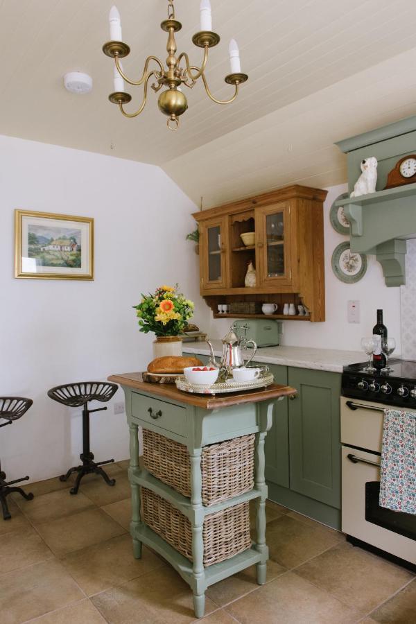 Keenaghan Cottage Белийк Екстериор снимка