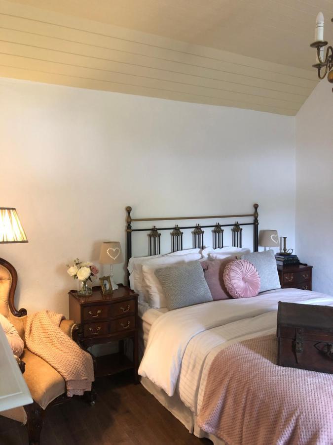 Keenaghan Cottage Белийк Екстериор снимка