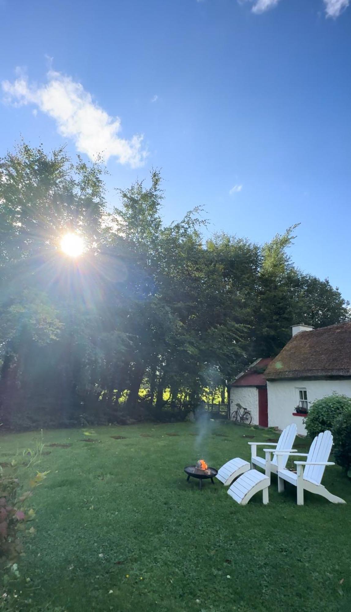 Keenaghan Cottage Белийк Екстериор снимка